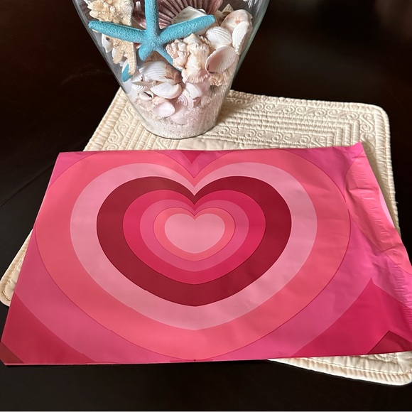 Buy Now 25 Hearts Polymailers Recyclable - Picture 3 of 6